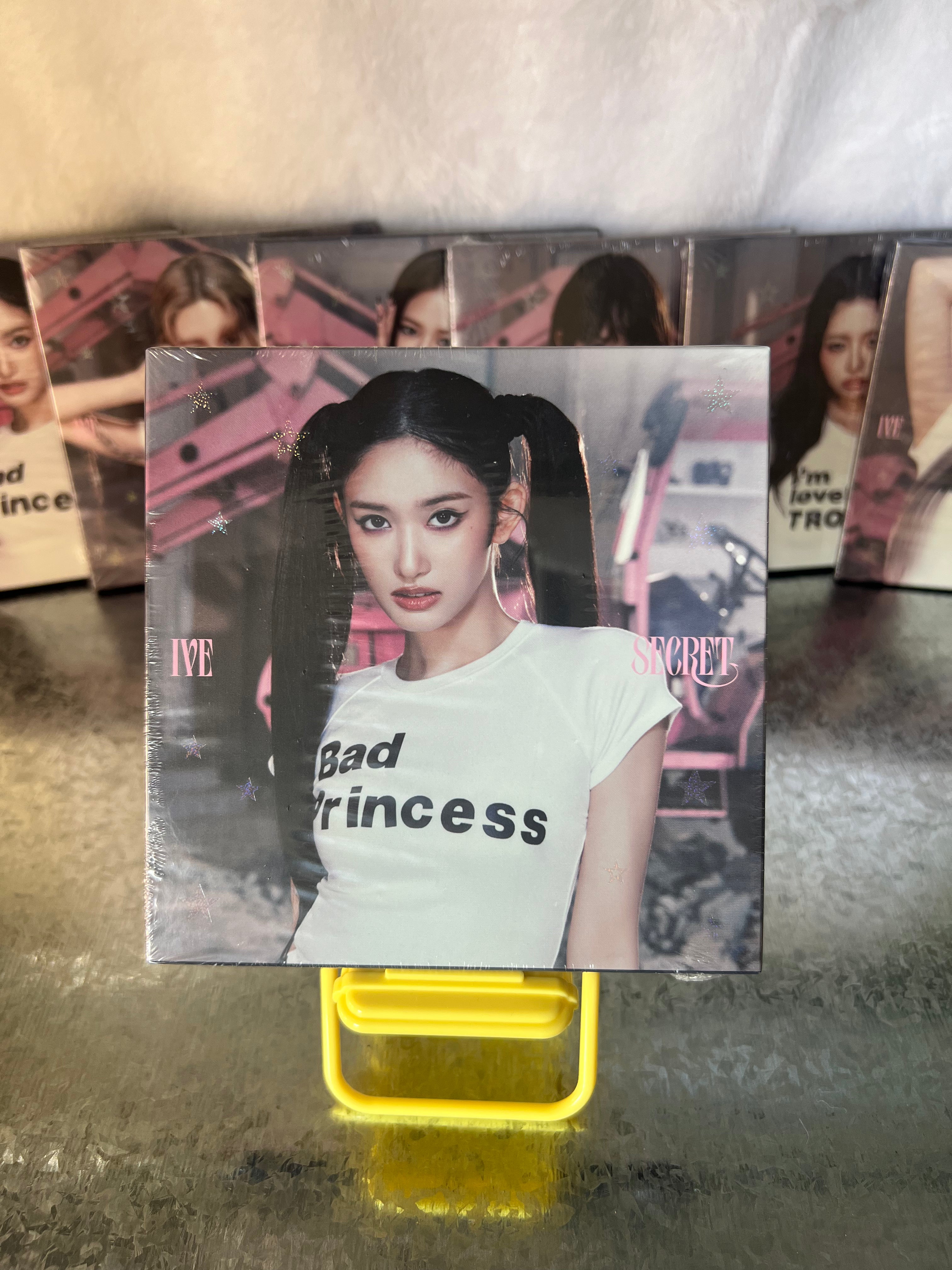 IVE 第四張EP IVE SECRET(LEESEO)